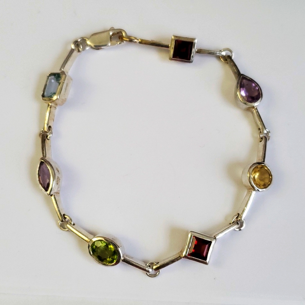 Eccentric Sterling Silver 925 Geometric Gemstone Station Bracelet